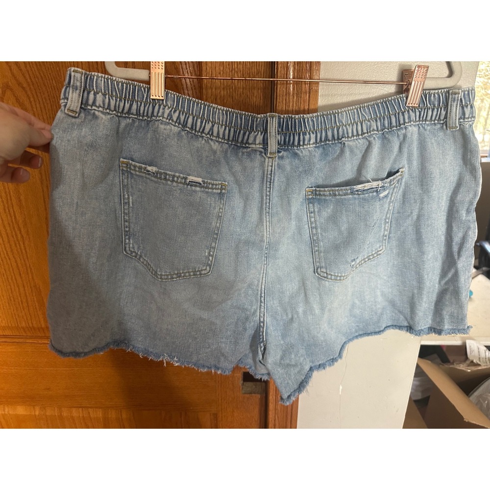 Aerie XXL Light Wash Distressed Denim Shorts Elastic Back Frayed Hem XXL - Picture 5 of 9